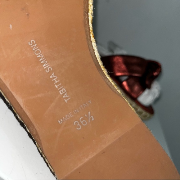 Tabitha Simmons 
HELI PEACH METALLIC NAPPA by Size: 36.5 $400 offers accepted - Picture 8 of 8